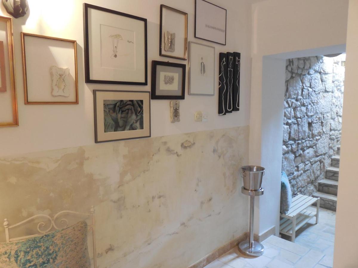 Steinhaus Mit Terrasse Apartment Rovinj Exterior photo